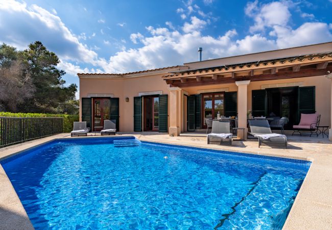 Chalet en Santanyi - Villa Esquina en Son Mojer-Cala Santanyí, cerca de la playa, con piscina y wifi