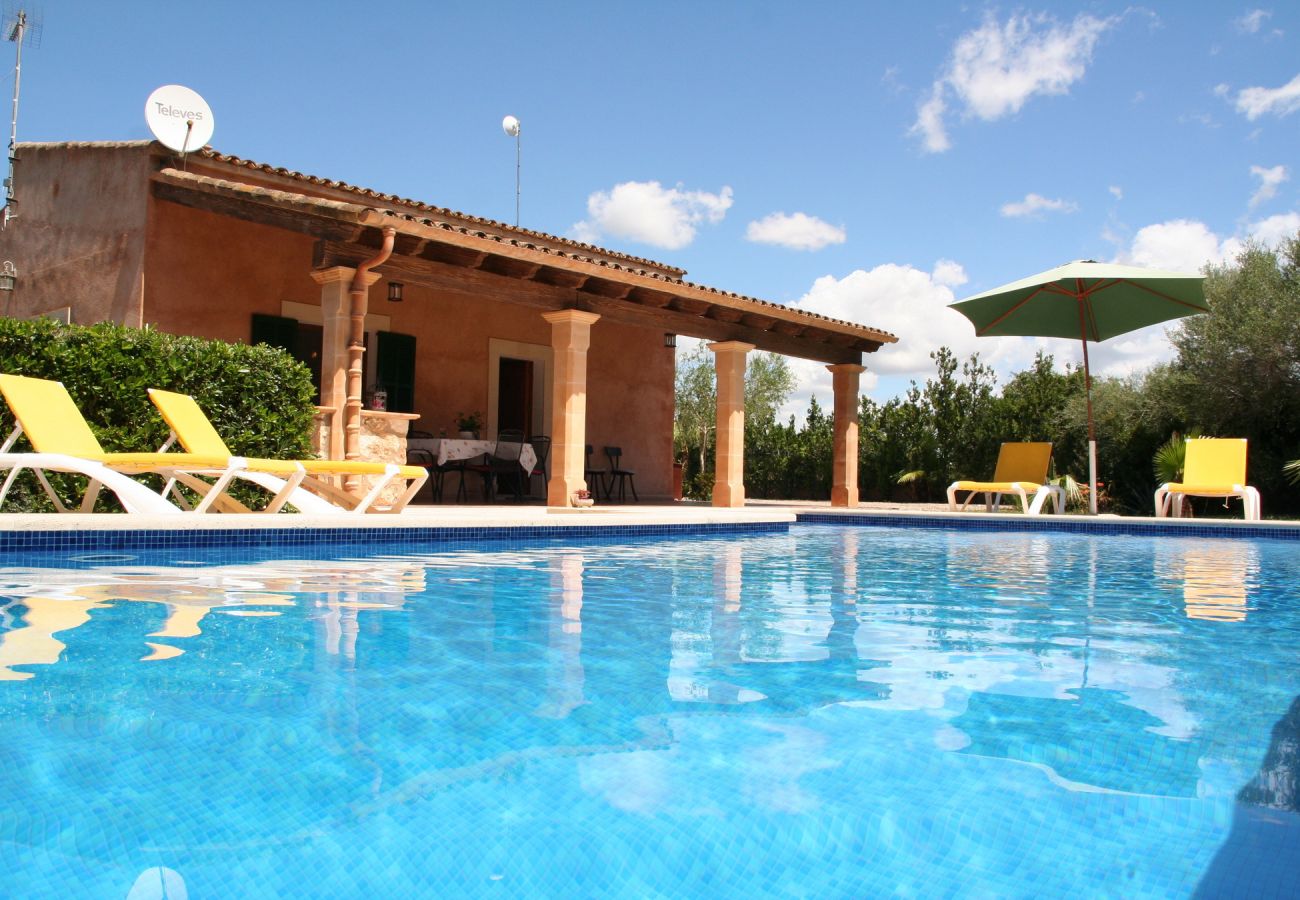 Casa rural en Porto Petro - Rustica Cala Mondrago