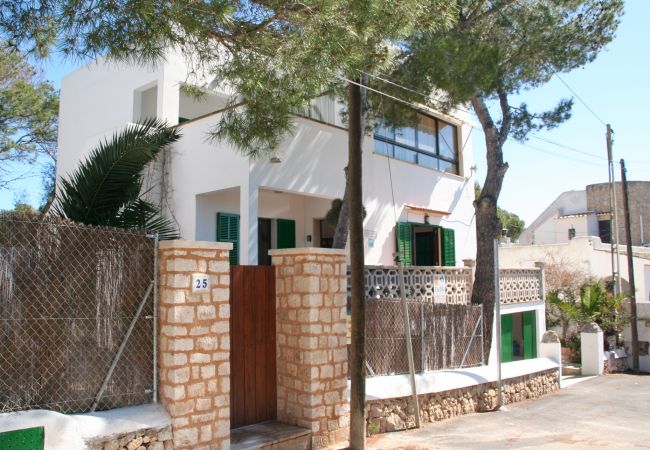 Casa en Cala Santanyi - Bajos Maria Elena by dracmallorca Casa en Cala Santanyi - Bajos Maria Elena by dracmallorca