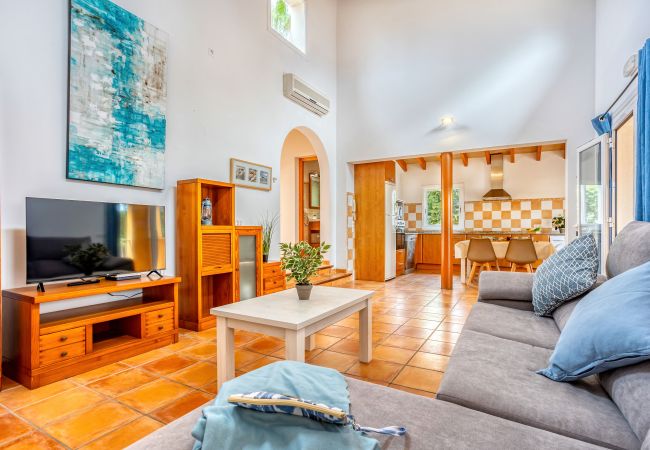 Casa en Cala Llombards - Casa Tulipa by dracmallorca Casa en Cala Llombards - Casa Tulipa by dracmallorca