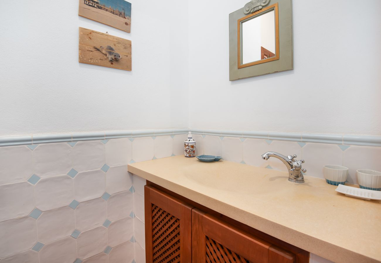 Finca en Es Llombards - Oasis de Luz en Es Llombards: Piscina, A/C y Horno Pizza (10p)