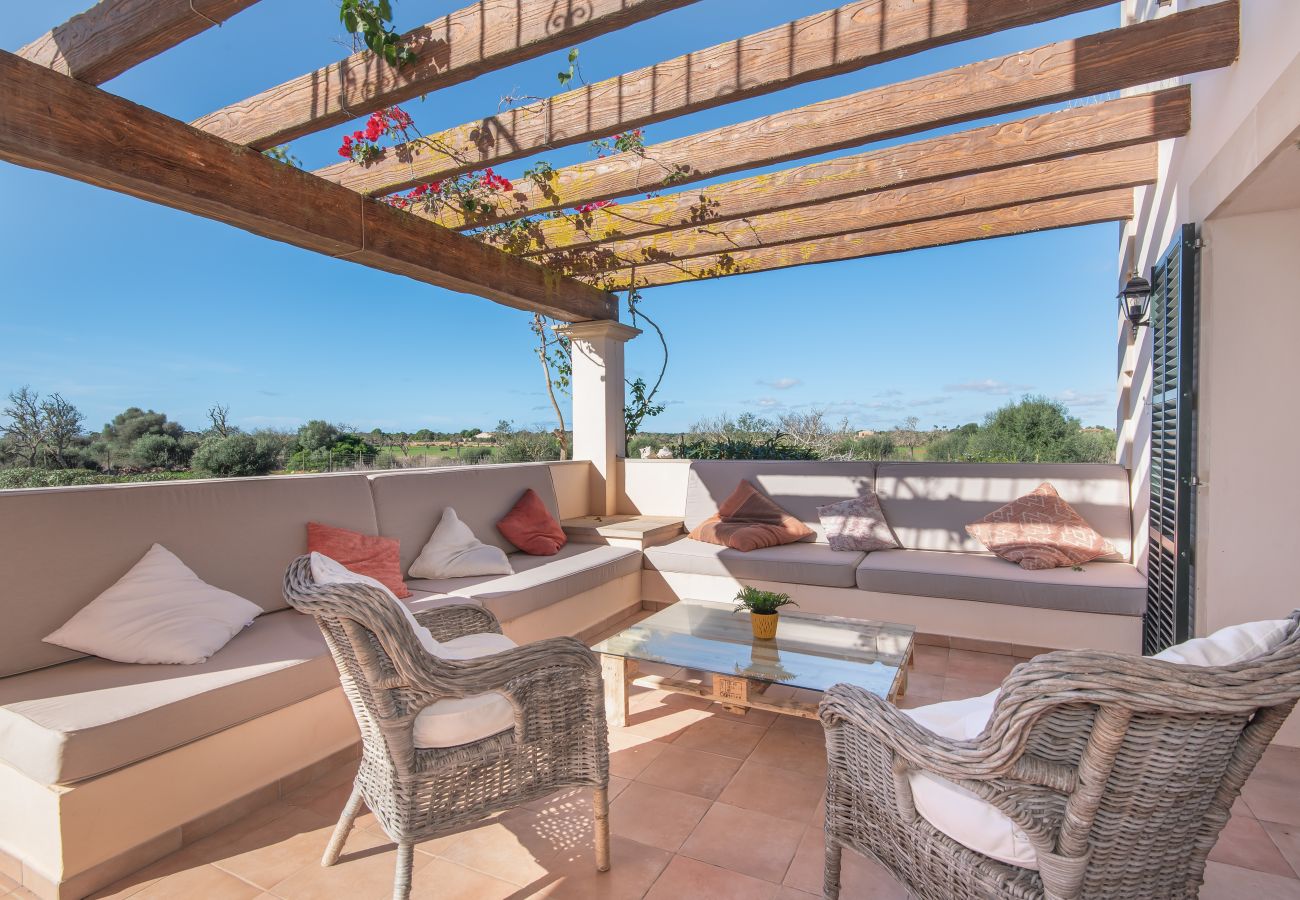 Finca en Es Llombards - Oasis de Luz en Es Llombards: Piscina, A/C y Horno Pizza (10p)