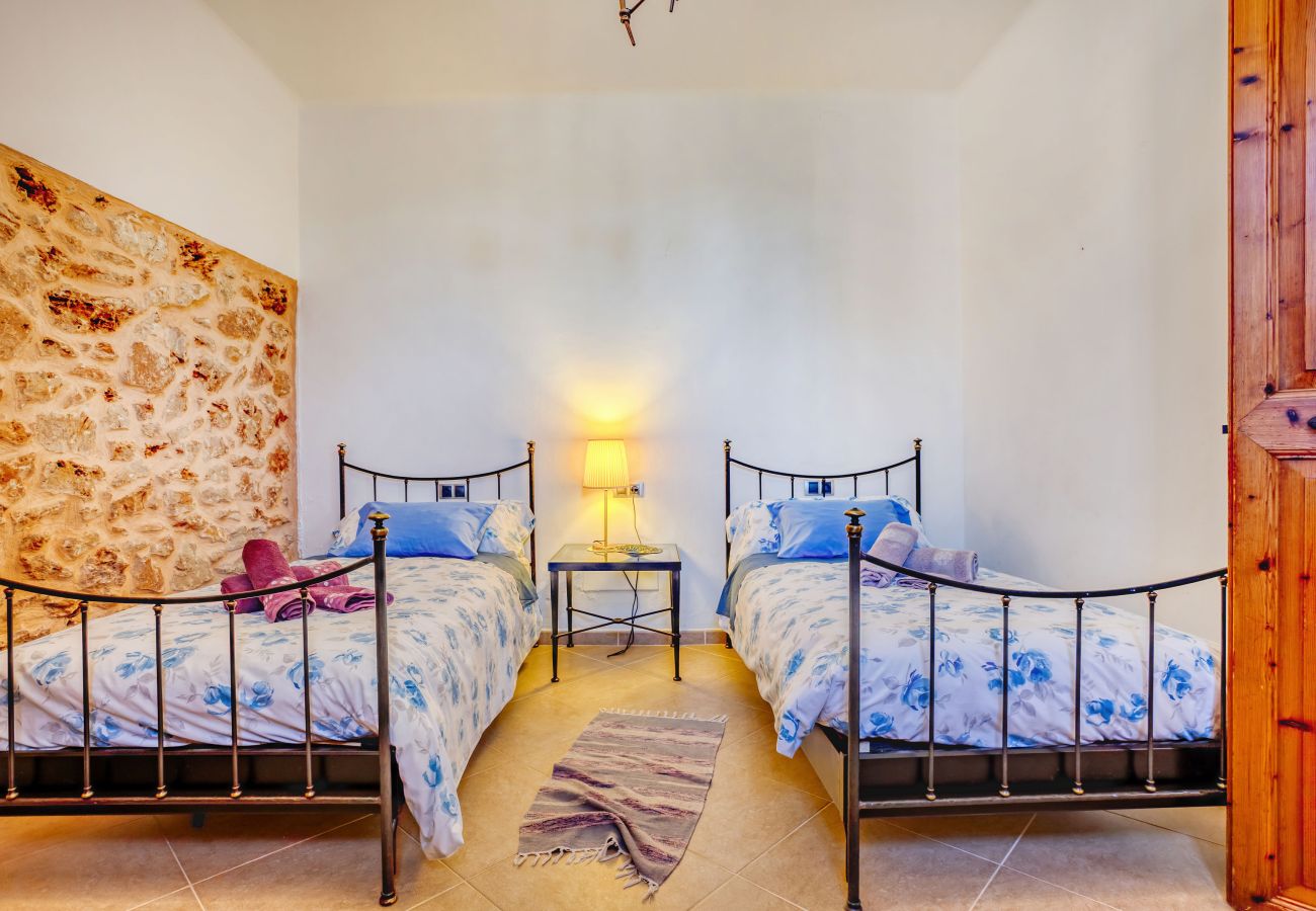 Finca en Calonge - Na Corme Nova by dracmallorca
