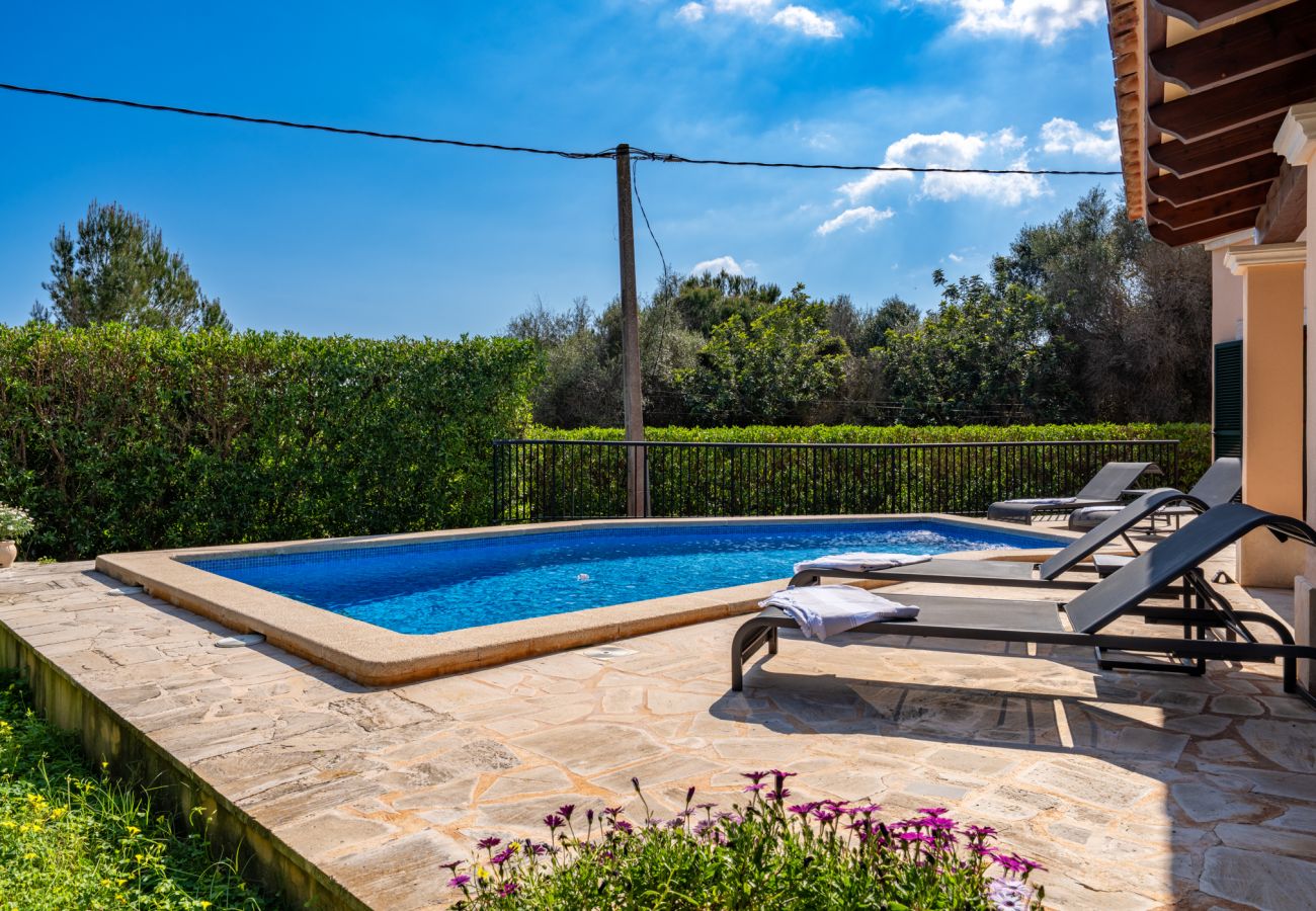 Chalet in Santanyi - Villa Esquina in Son Mojer-Cala Santanyí, in Strandnähe, mit Pool und Wifi