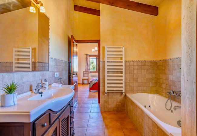 Finca in Cala Santanyi - Rustica Sa Talaia Vella by dracmallorca Finca in Cala Santanyi - Rustica Sa Talaia Vella by dracmallorca