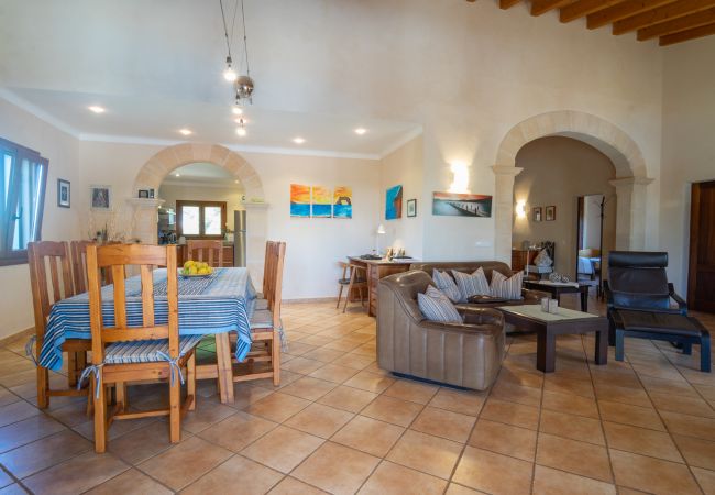 Country house in Santanyi - Finca Melanie by dracmallorca Country house in Santanyi - Finca Melanie by dracmallorca