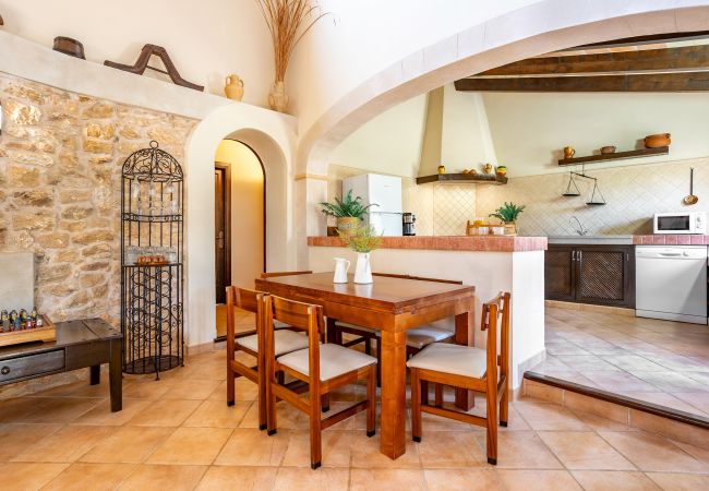 Country house in Santanyi - Sa Bassa Llova by dracmallorca Country house in Santanyi - Sa Bassa Llova by dracmallorca