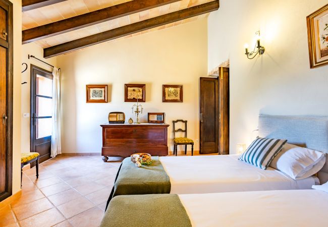 Country house in Santanyi - Sa Bassa Llova by dracmallorca Country house in Santanyi - Sa Bassa Llova by dracmallorca