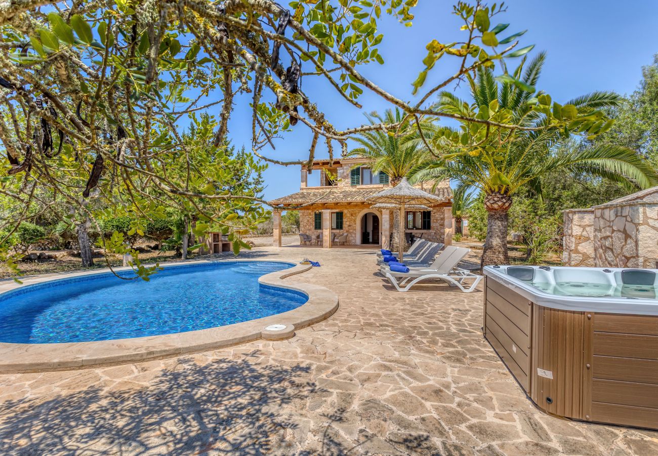 Country house in Cala Santanyi - Rustica Sa Talaia Vella by dracmallorca