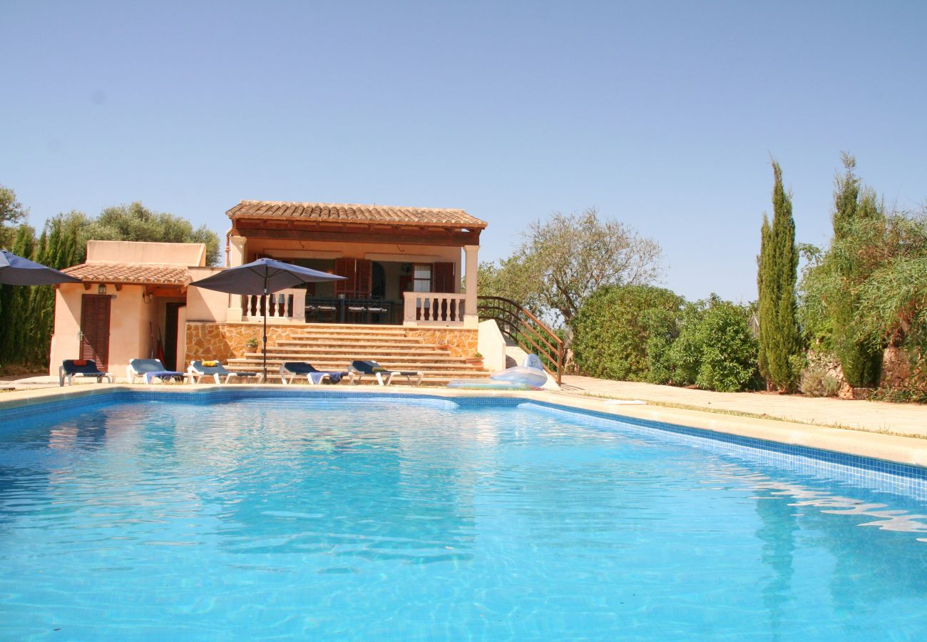 Country house in Santanyi - La Casita by dracmallorca