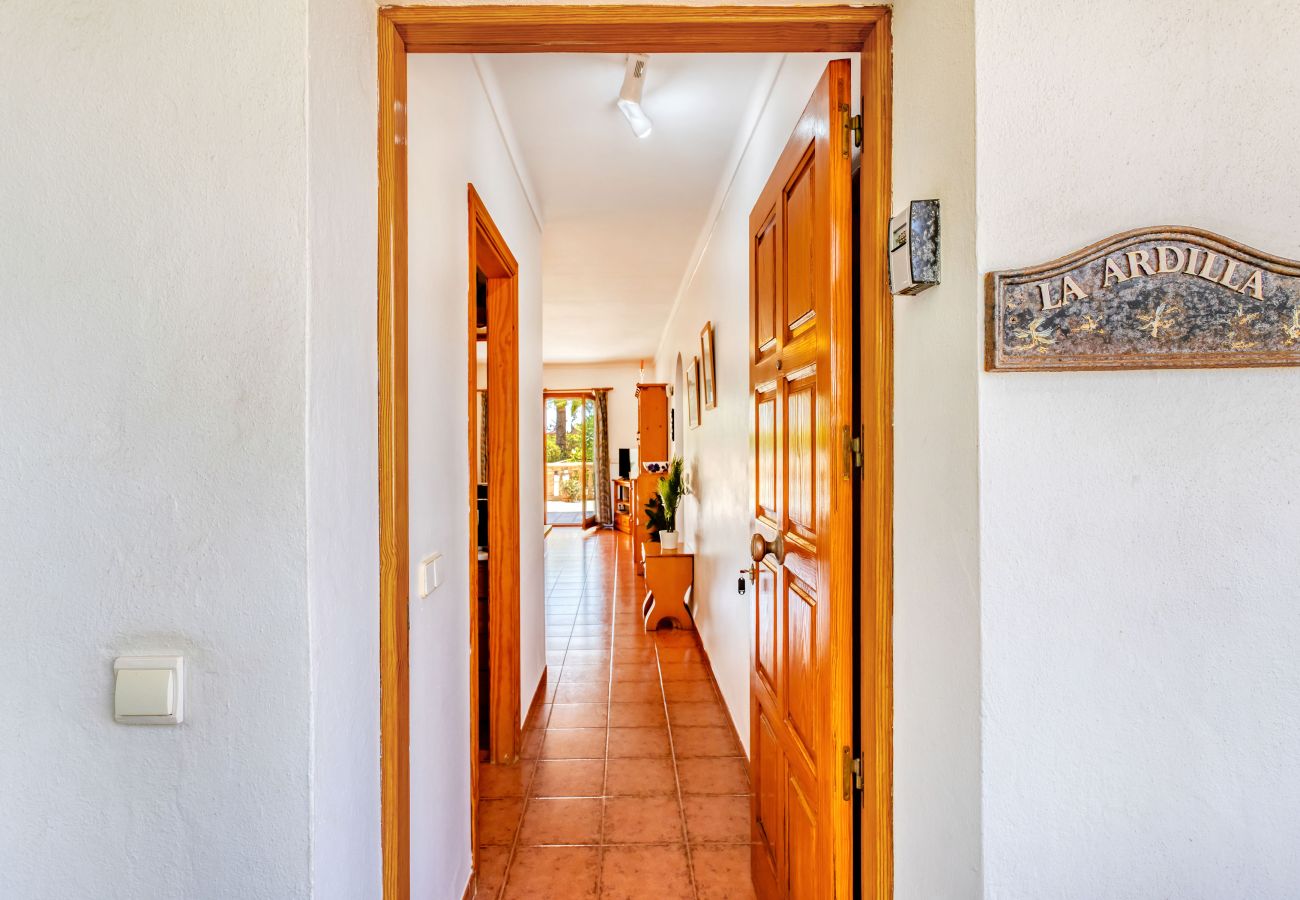 Apartment in Cala Santanyi - La Ardilla by dracmallorca