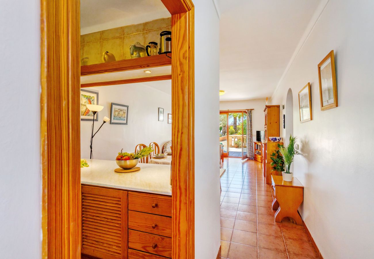 Apartment in Cala Santanyi - La Ardilla by dracmallorca