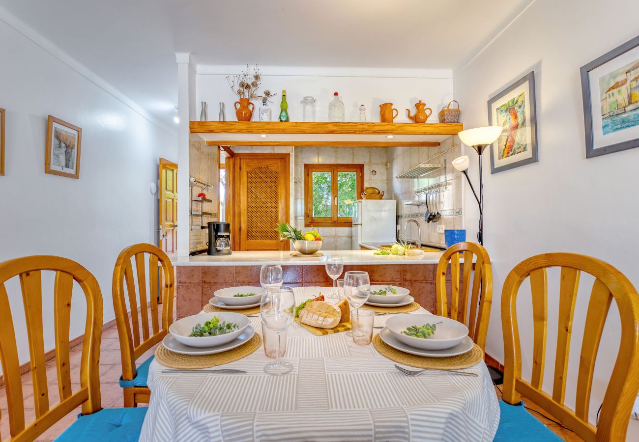 Apartment in Cala Santanyi - La Ardilla by dracmallorca