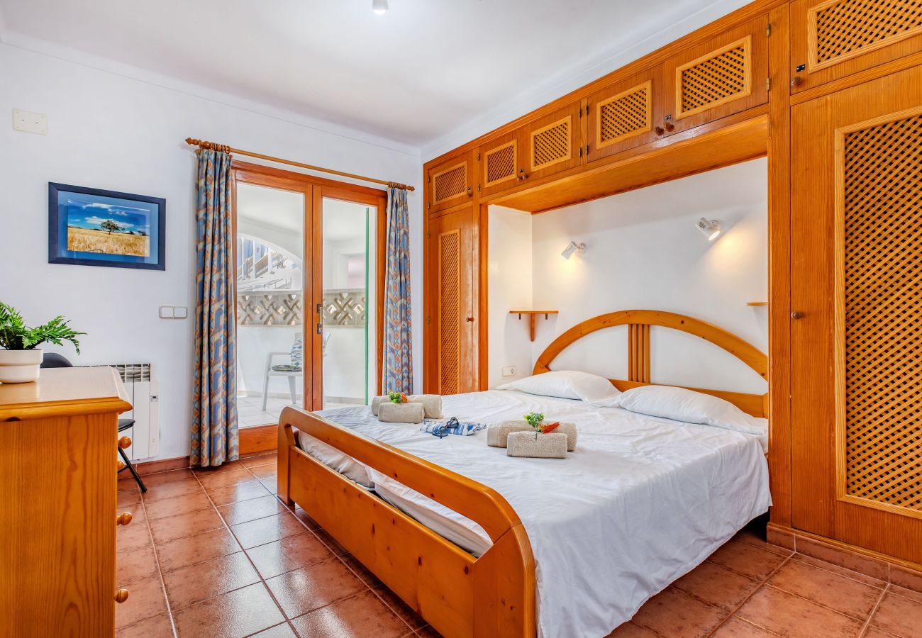 Apartment in Cala Santanyi - La Ardilla by dracmallorca
