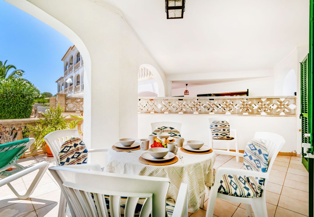 Apartment in Cala Santanyi - La Ardilla by dracmallorca