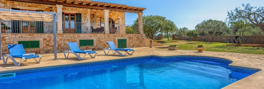 Fincas-en-sur-mallorca.webp